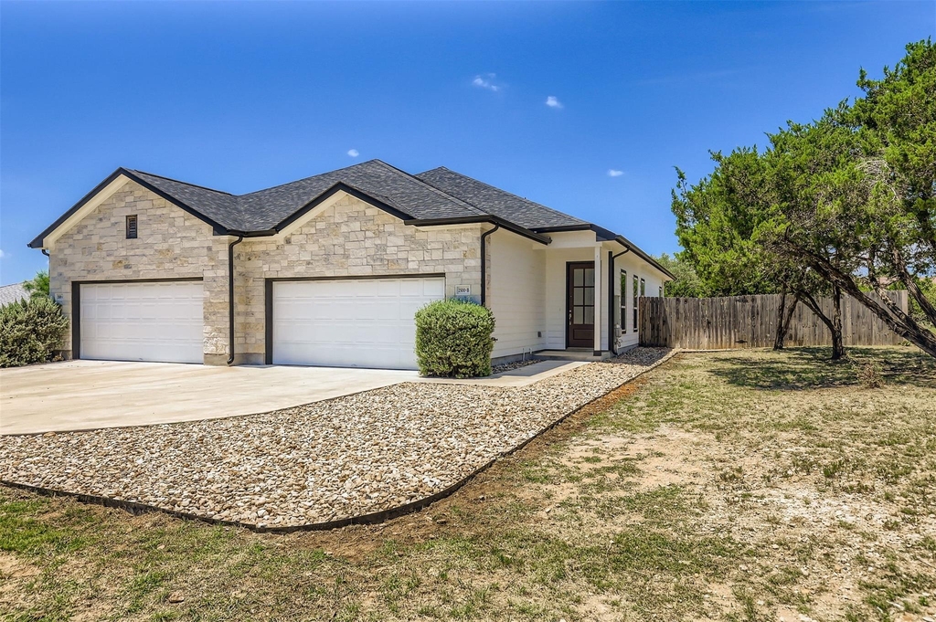 2500 American Dr - Photo 0