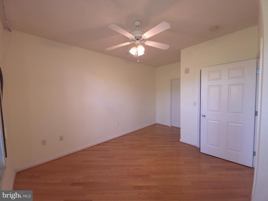 7 Booth Street - Photo 8