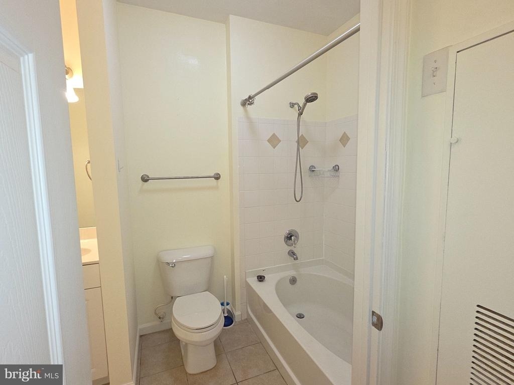 7 Booth Street - Photo 5