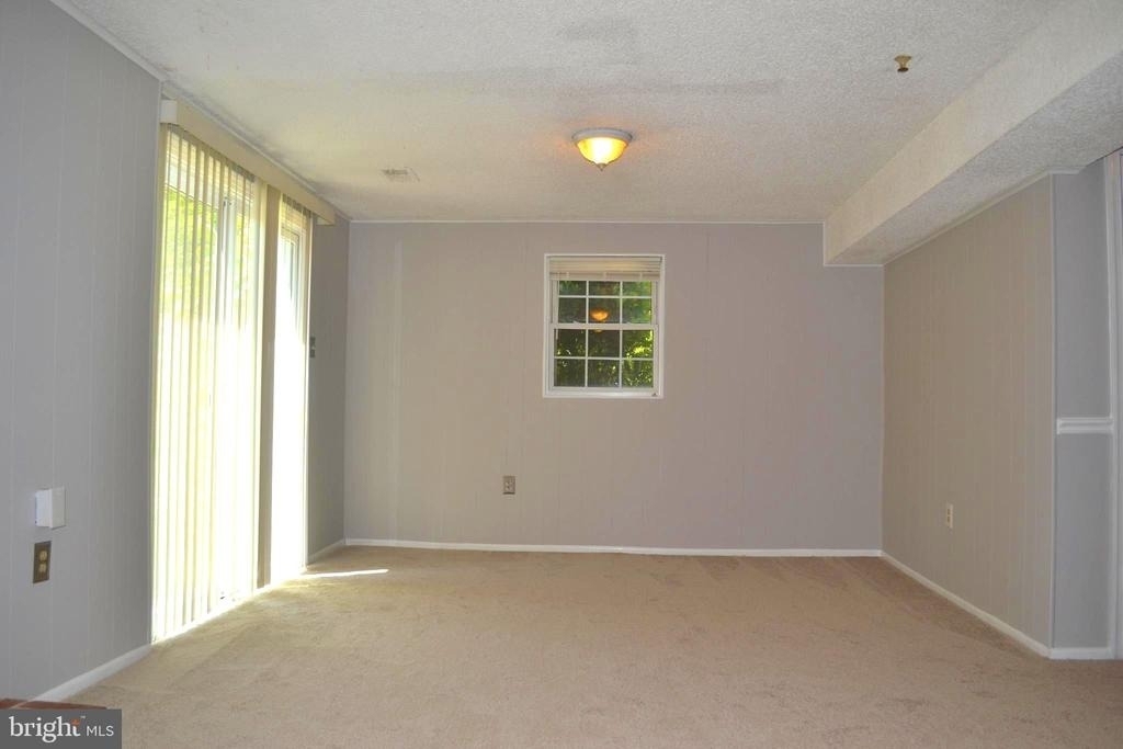 1 Ingleside Court - Photo 16