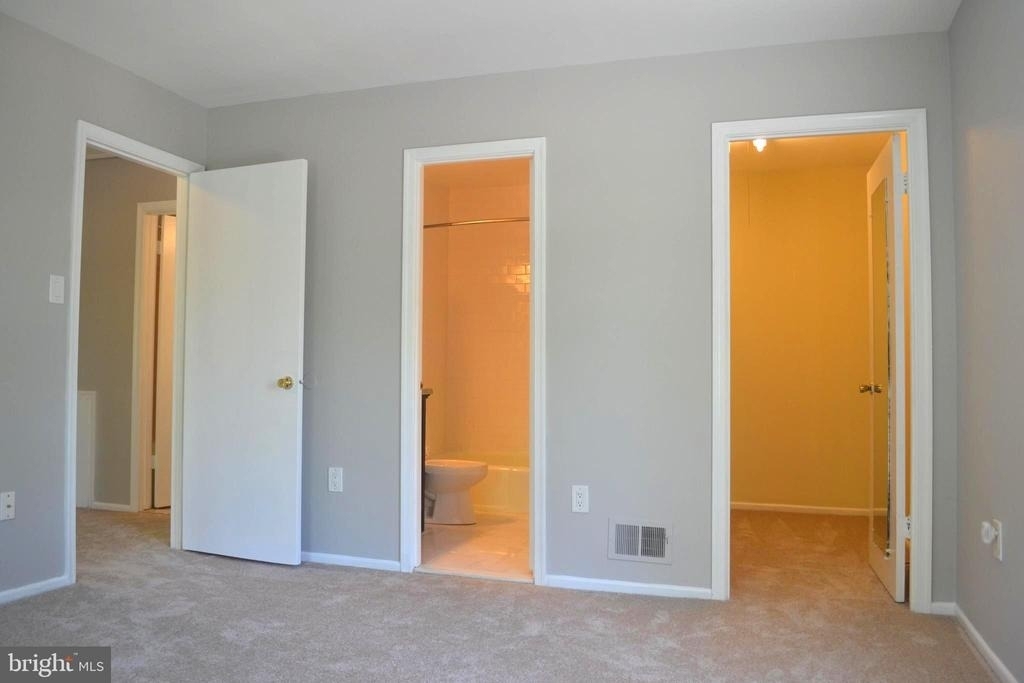 1 Ingleside Court - Photo 9