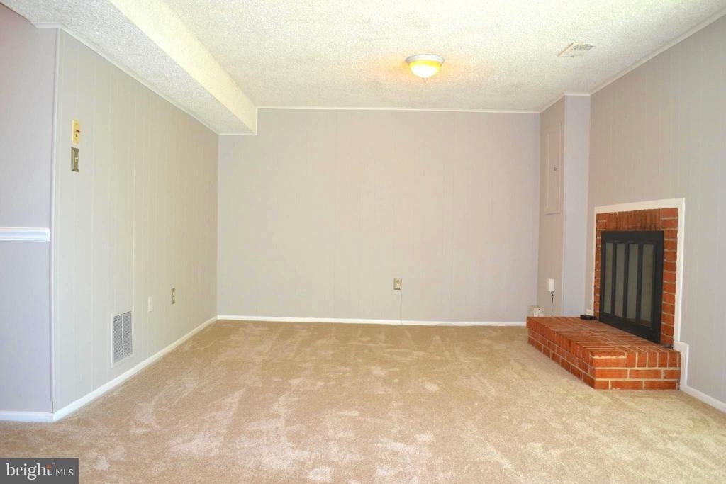 1 Ingleside Court - Photo 15