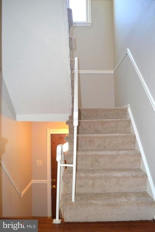 1 Ingleside Court - Photo 7
