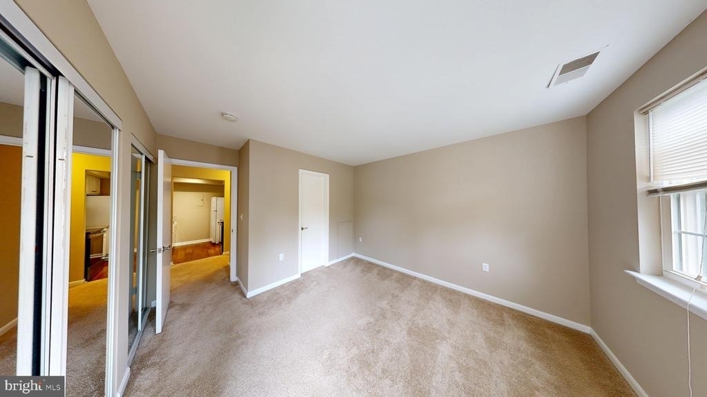 18336 Streamside Drive - Photo 7