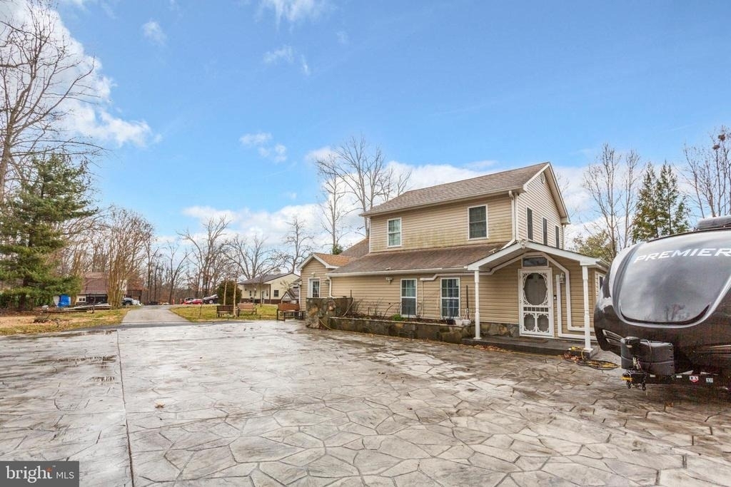 7465 Browns Bridge Road - Photo 0