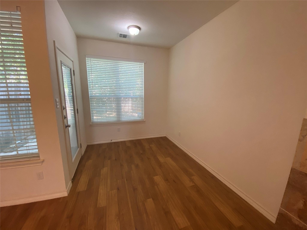 400 West St - Photo 3
