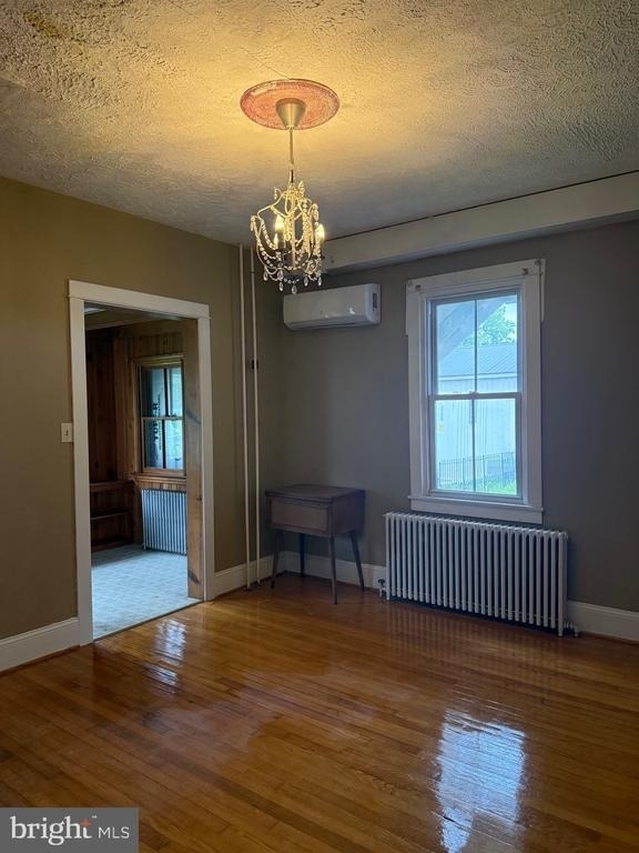590 Aiken Avenue - Photo 4