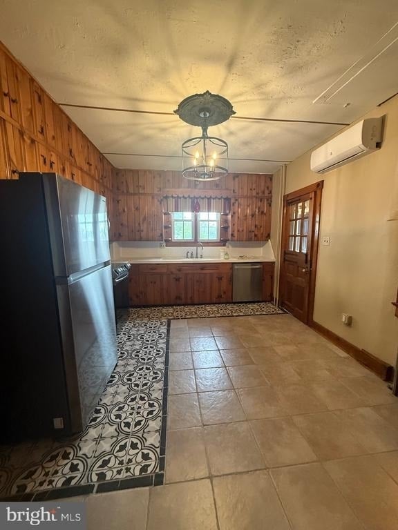 590 Aiken Avenue - Photo 3