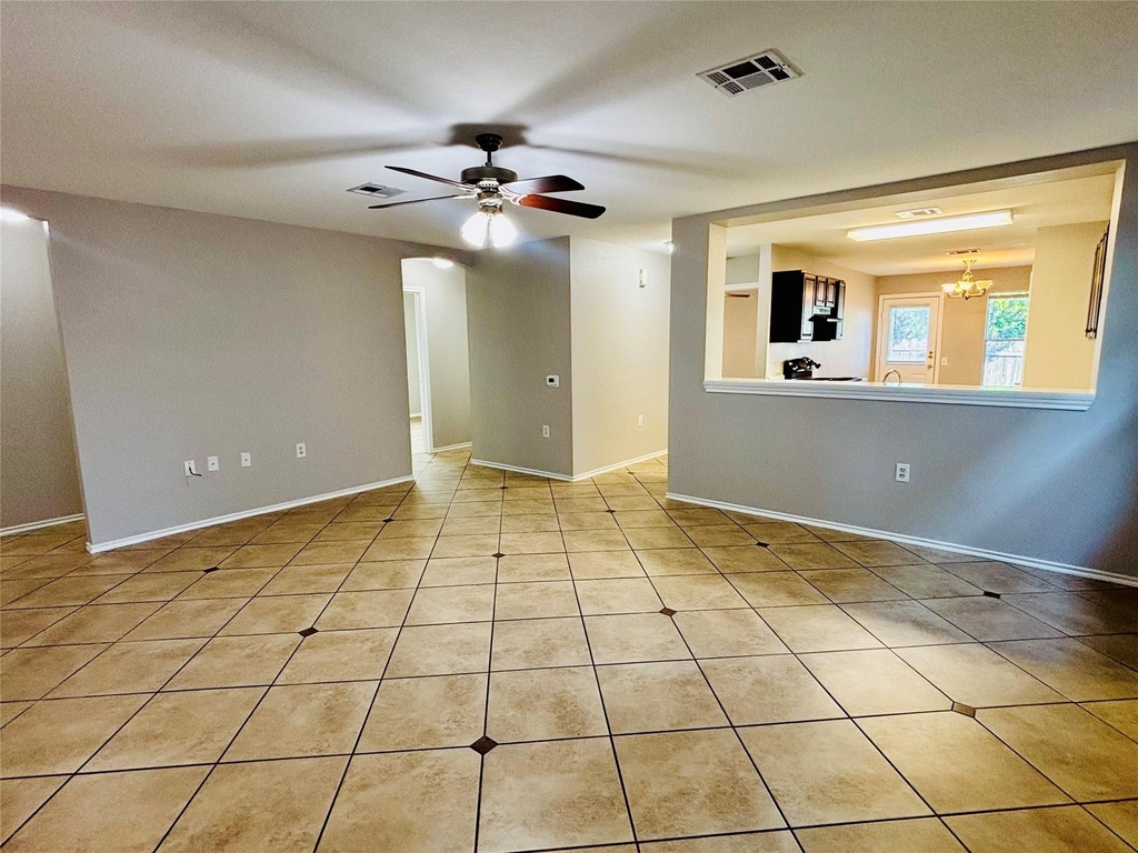 7424 Cayenne Ln - Photo 2