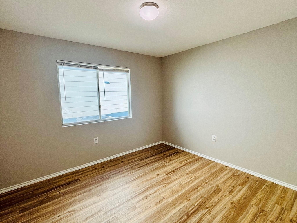 7424 Cayenne Ln - Photo 11