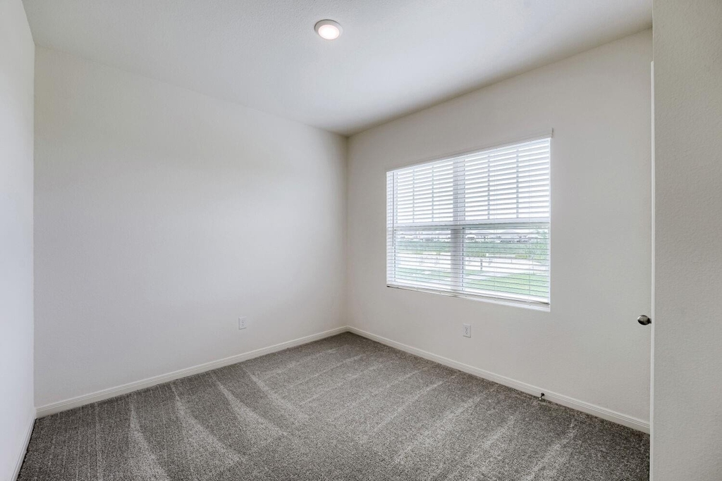 124 Mullen Way - Photo 4