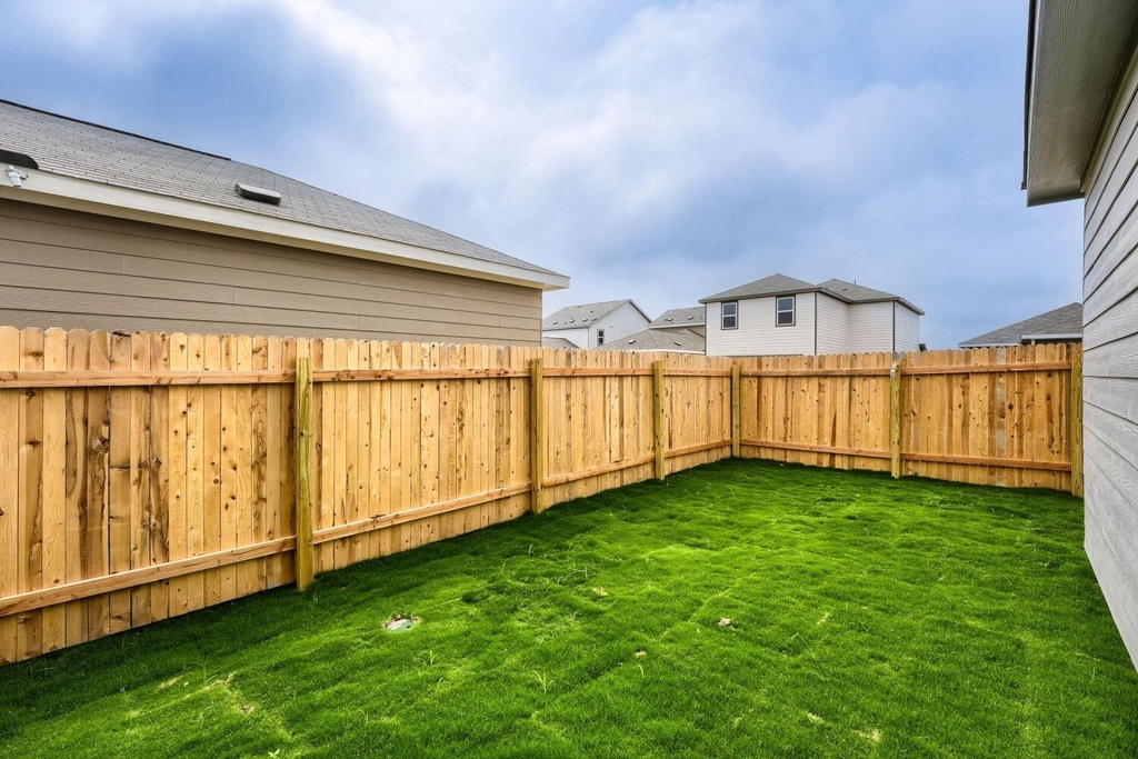 124 Mullen Way - Photo 2