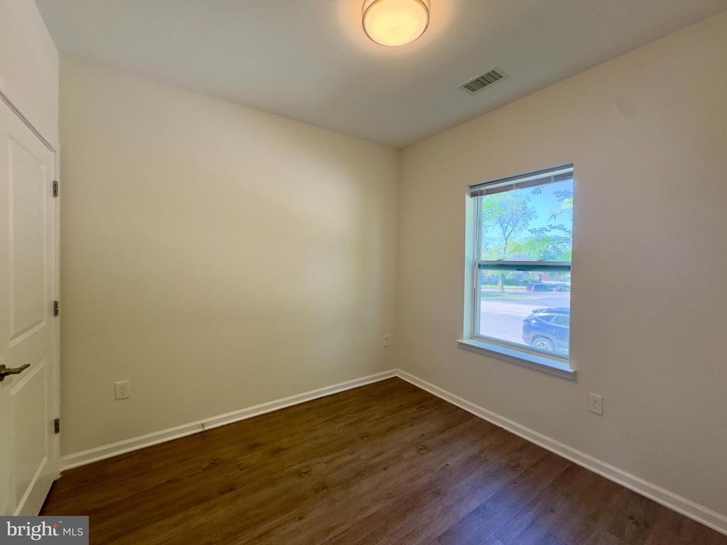 5608 Bucknell Road - Photo 4