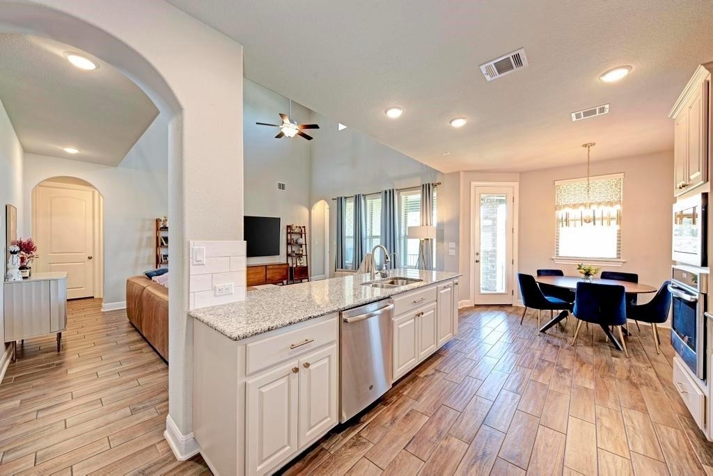 1816 Ficuzza Way - Photo 12