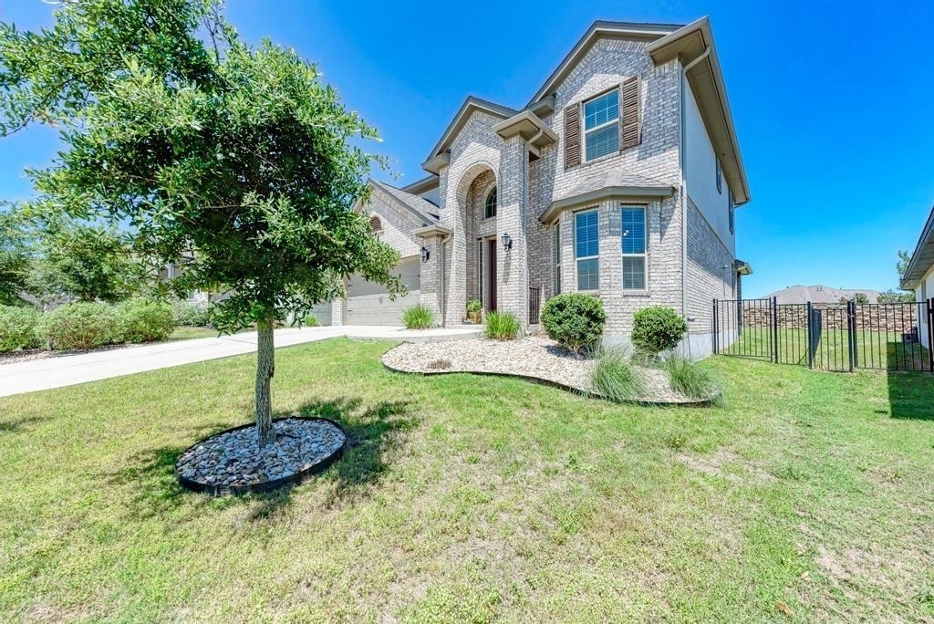 1816 Ficuzza Way - Photo 2