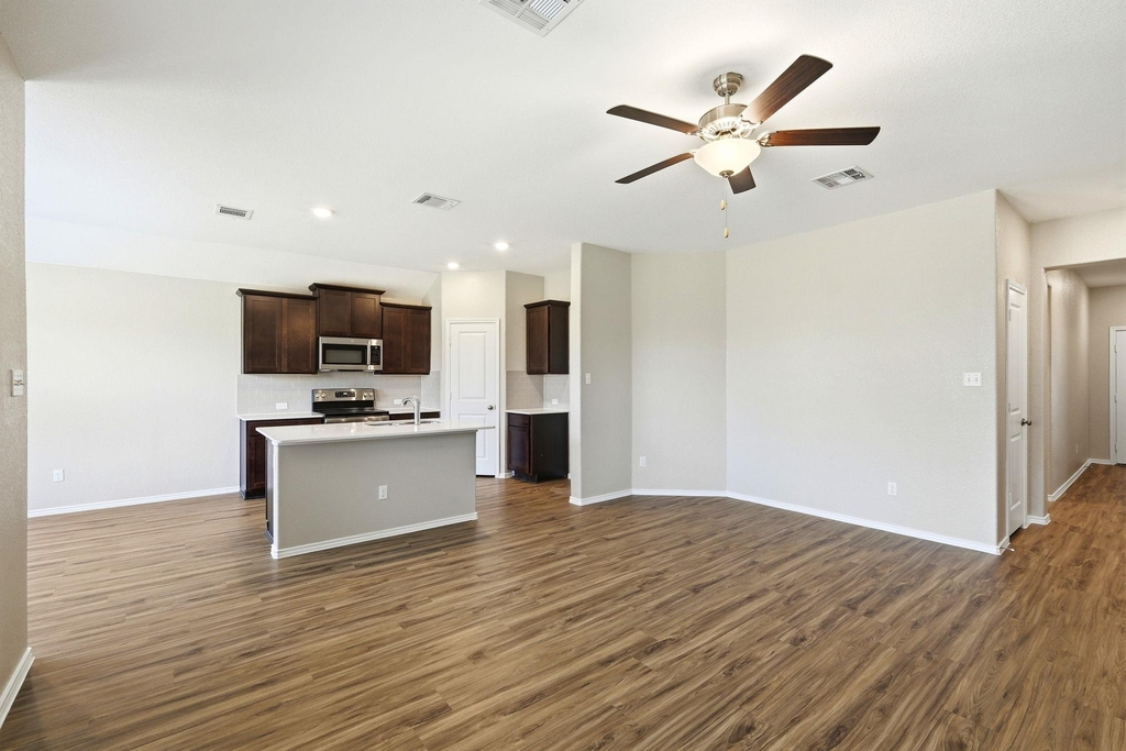 1001 Bluejack Way - Photo 2