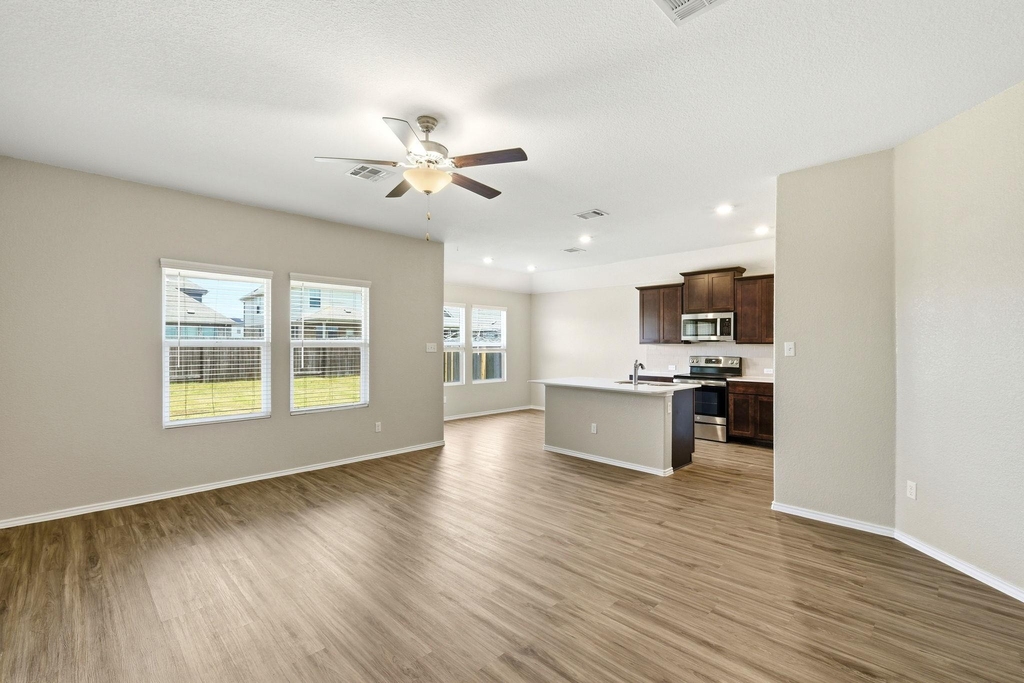1001 Bluejack Way - Photo 1