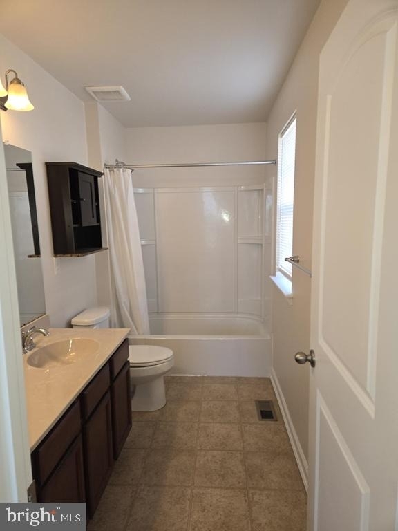 303 Ellis Court - Photo 11