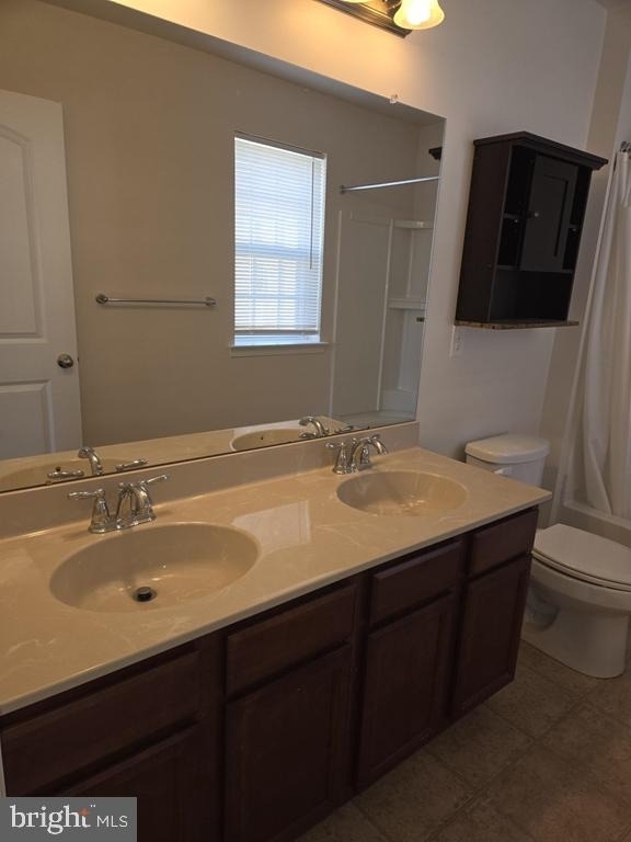 303 Ellis Court - Photo 12