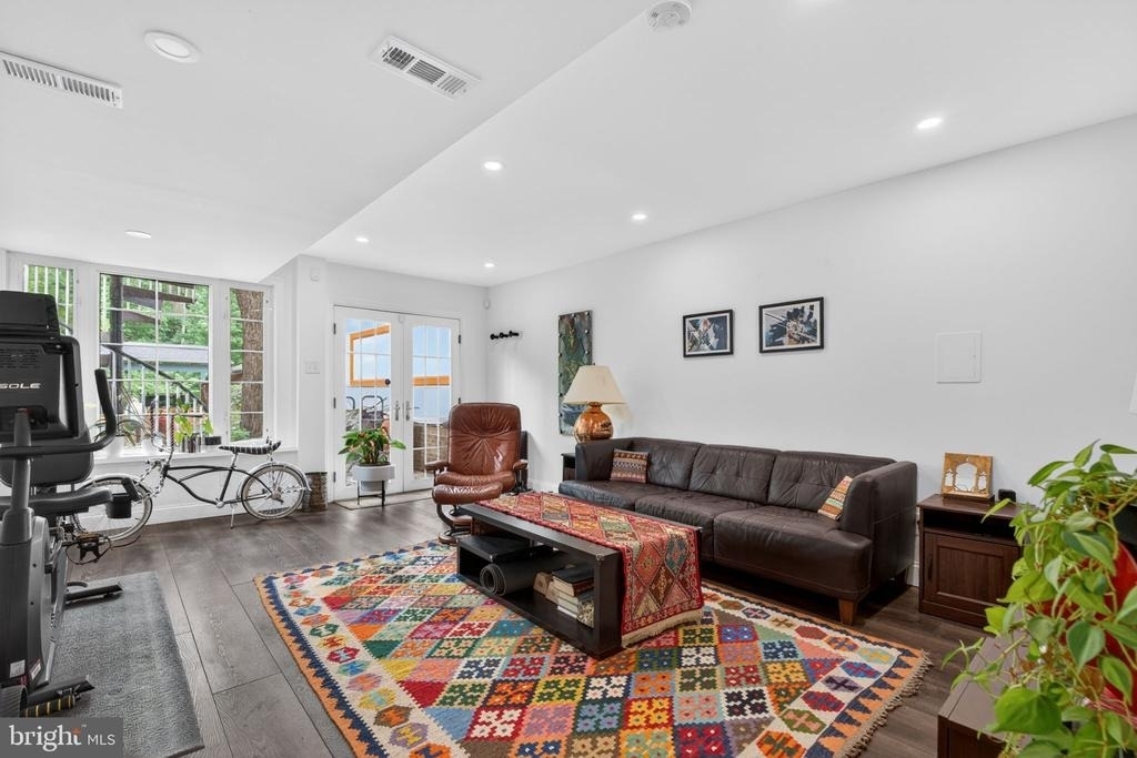5211 Nebraska Avenue Nw - Photo 24