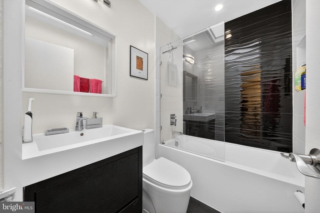 5211 Nebraska Avenue Nw - Photo 21