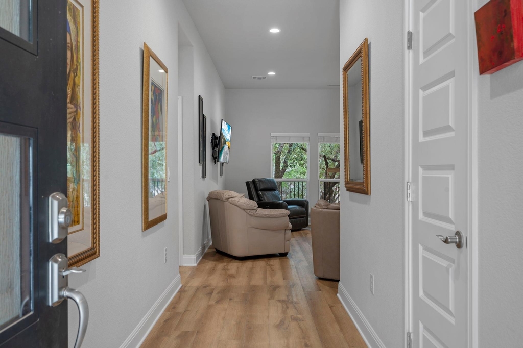 2503 Wilson Ave - Photo 2