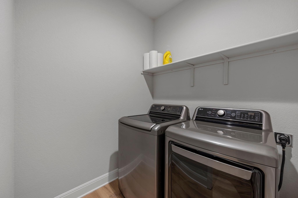 2503 Wilson Ave - Photo 31