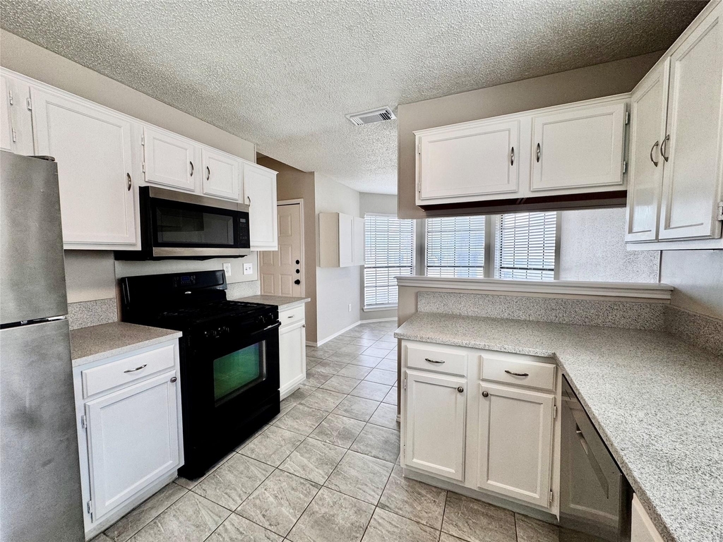 4206 Boatwright Cv - Photo 3