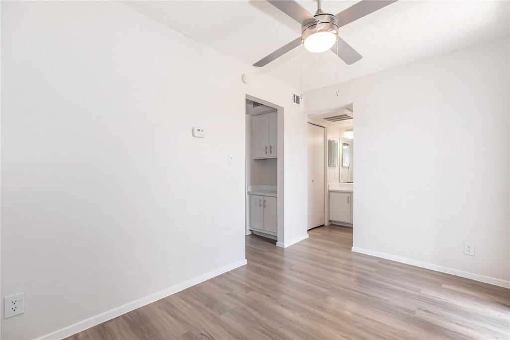 6010 N Lamar Blvd - Photo 6
