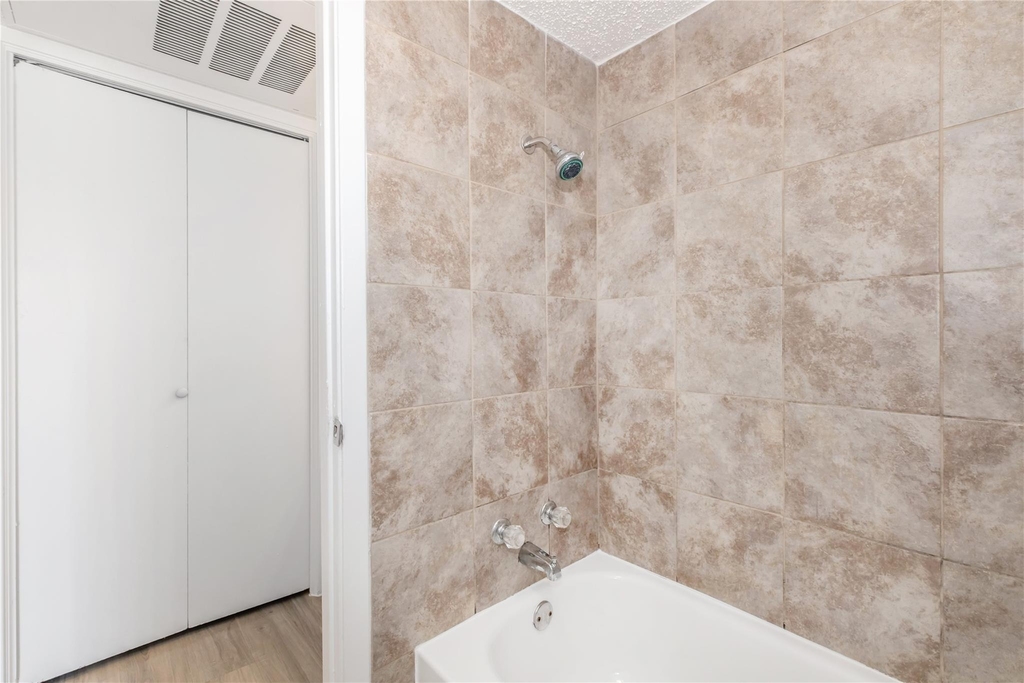6010 N Lamar Blvd - Photo 9