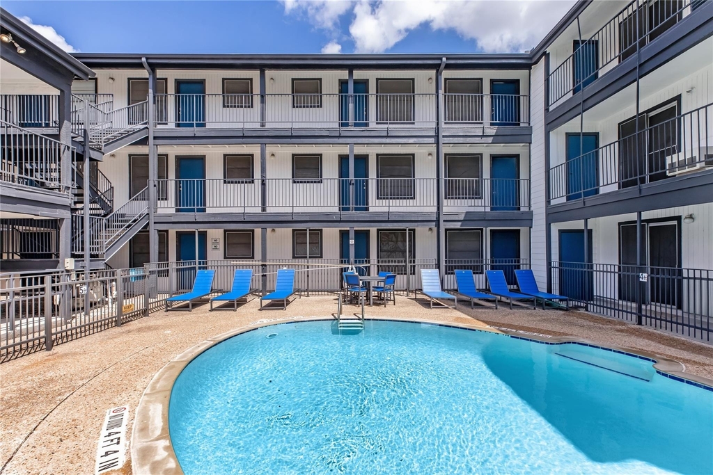 6010 N Lamar Blvd - Photo 0