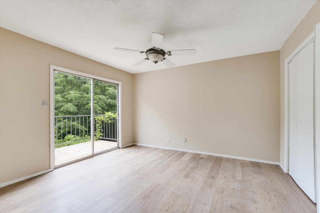 700 Castle Ridge Rd - Photo 5