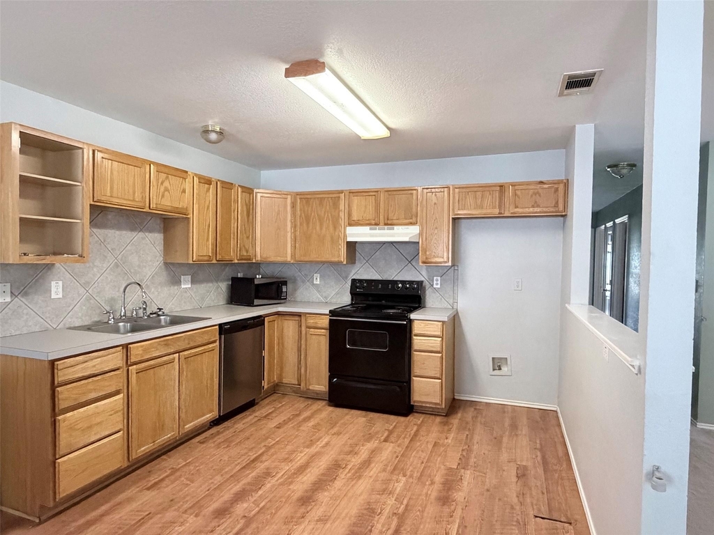 142 Nuuanu Ln - Photo 2