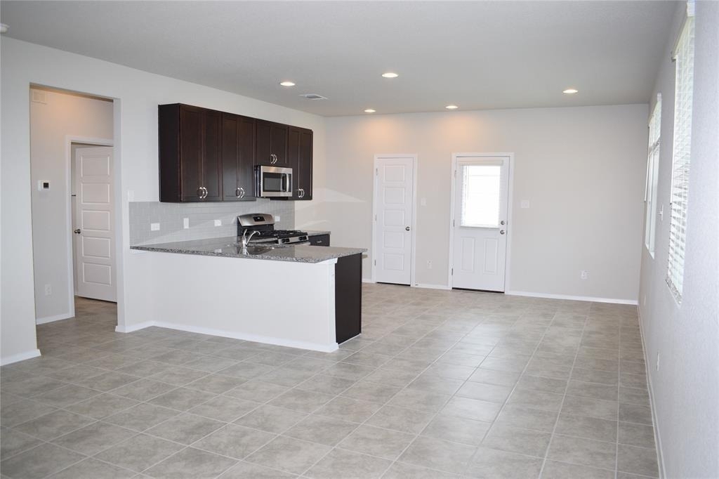 117 Keltic Dr - Photo 2