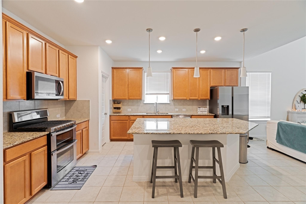 237 Sand Lily Ln - Photo 4