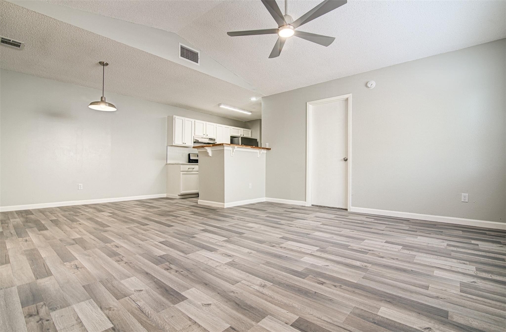 8112 West Gate Blvd - Photo 4