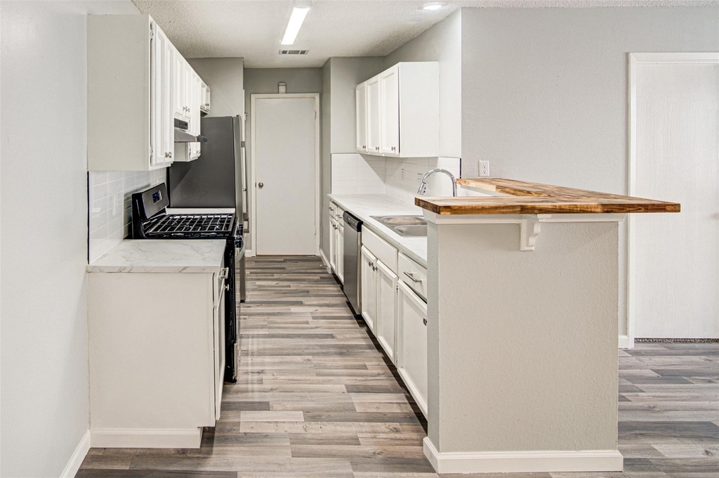8112 West Gate Blvd - Photo 7