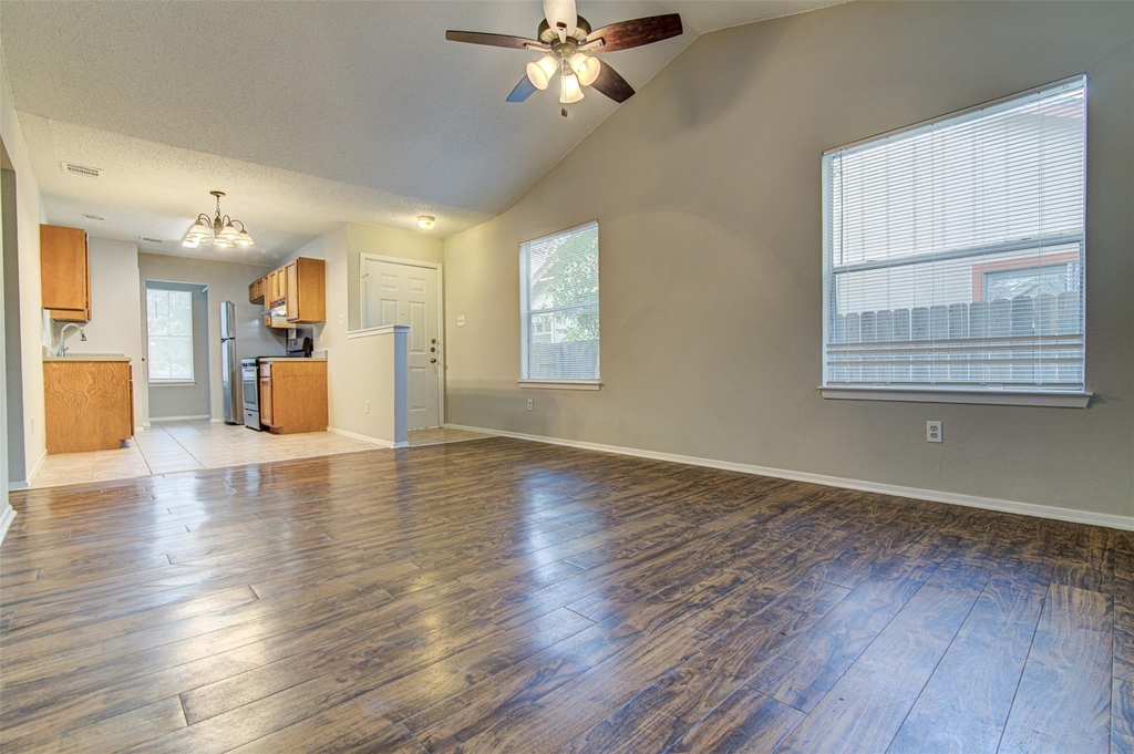 8116 West Gate Blvd - Photo 2