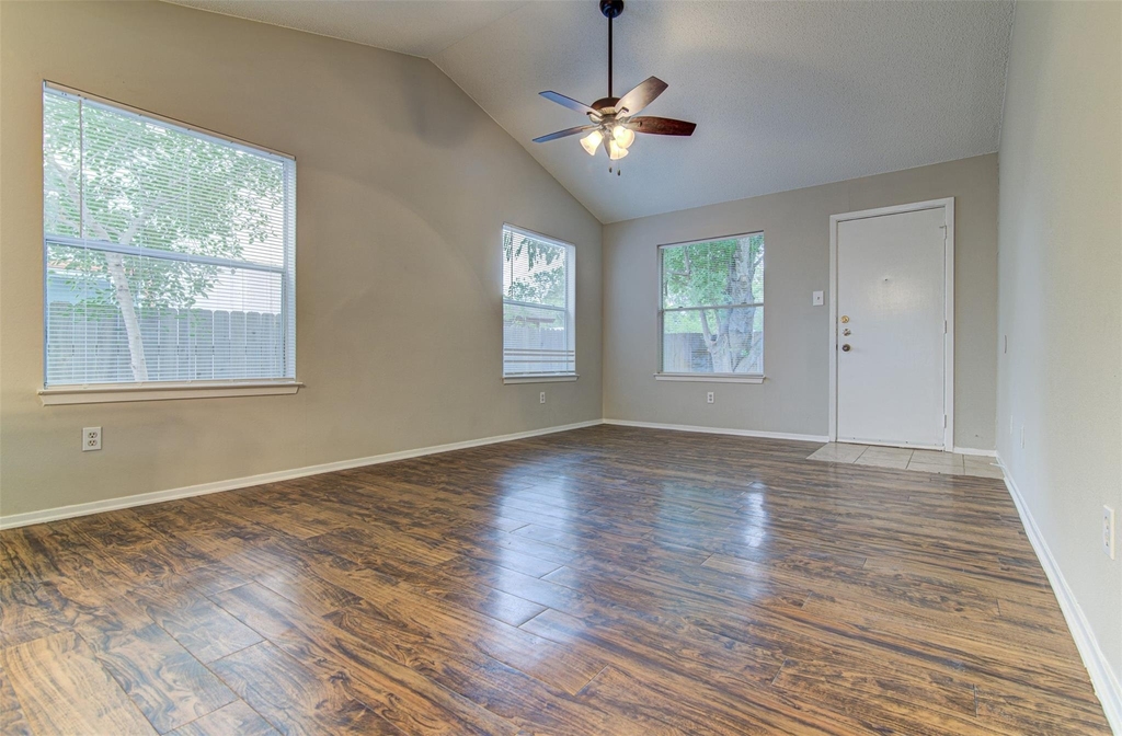 8116 West Gate Blvd - Photo 5