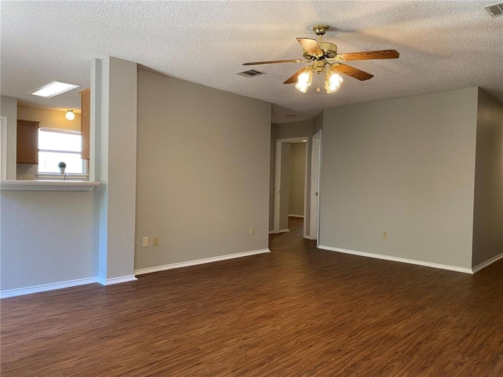 1707 Timberwood Dr - Photo 6