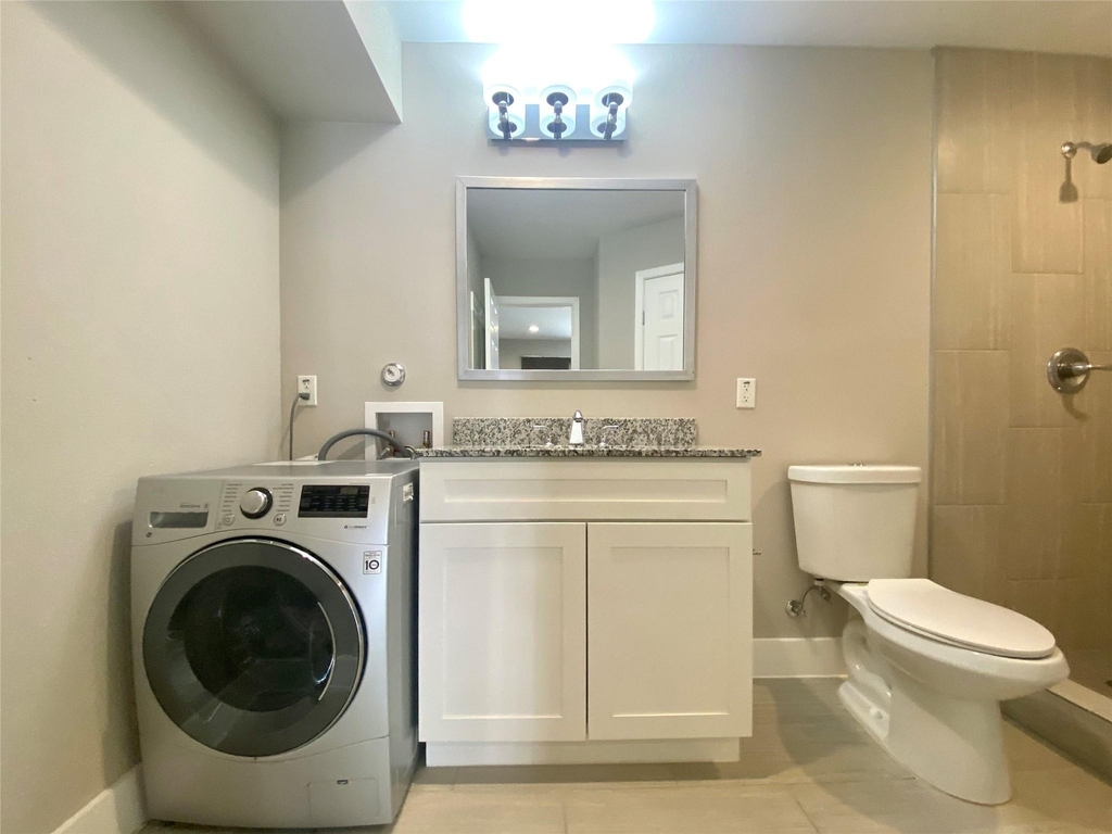 935 La Posada Dr - Photo 6