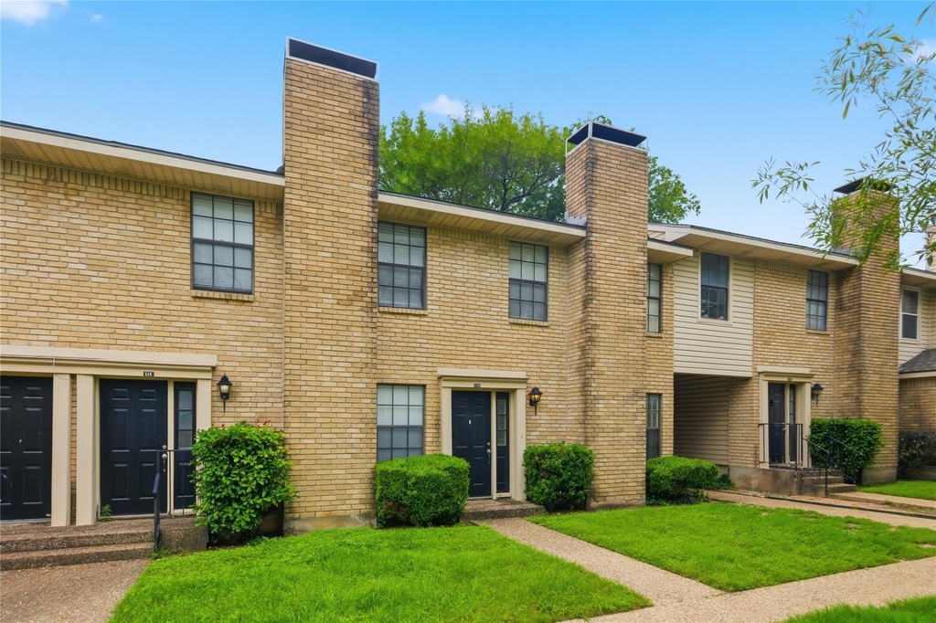 8400 Jamestown Dr - Photo 29