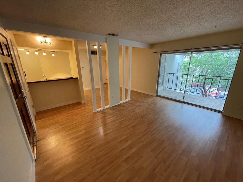 6910 Hart Ln - Photo 1