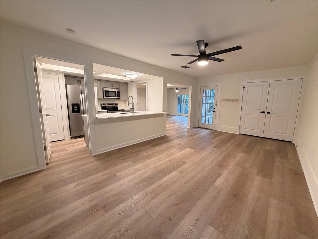 1908 Lightsey Rd - Photo 5