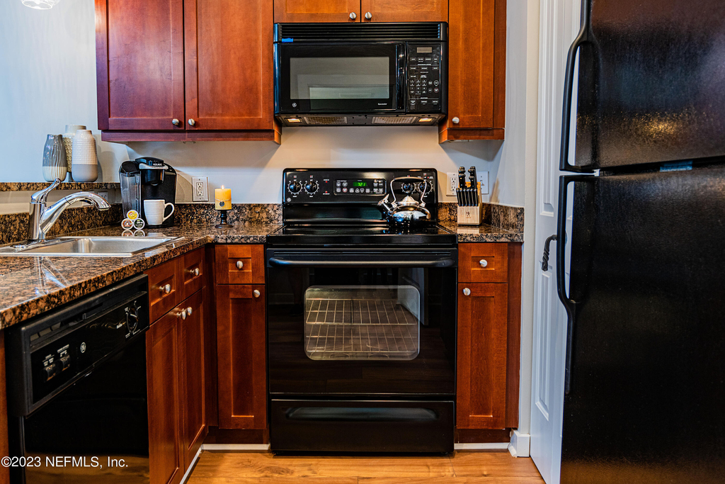 955 Registry Boulevard - Photo 7
