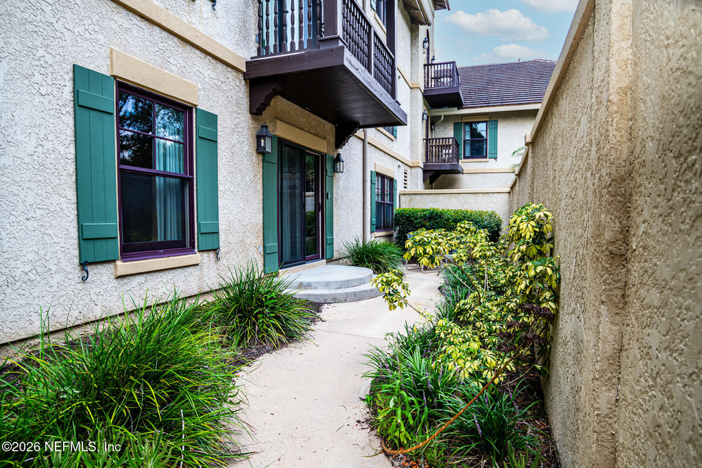 955 Registry Boulevard - Photo 18