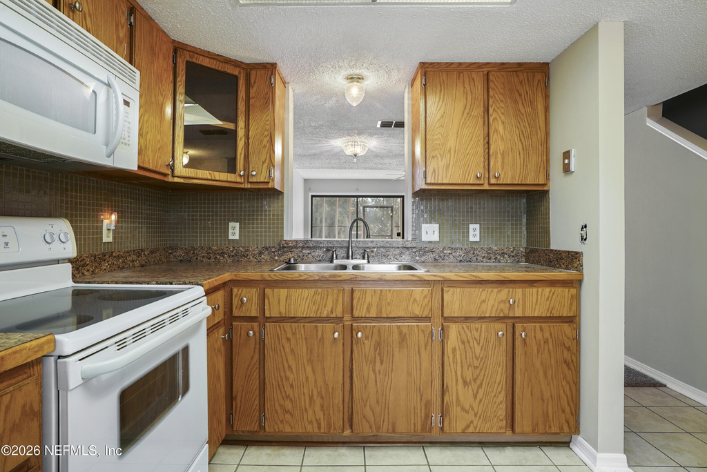 3517 Peeler Road - Photo 10
