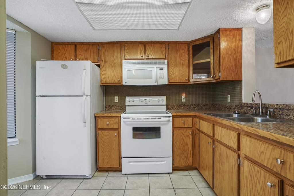 3517 Peeler Road - Photo 9