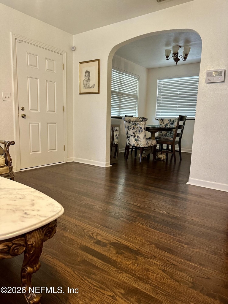 5351 Royce Avenue - Photo 5