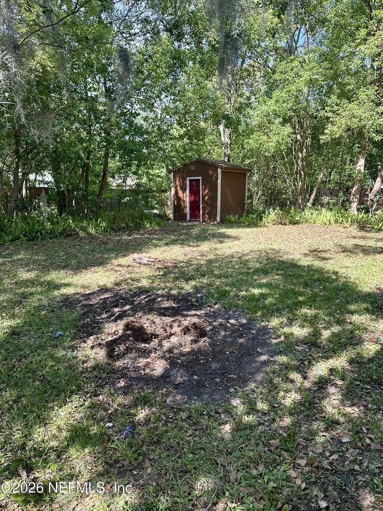 5351 Royce Avenue - Photo 2